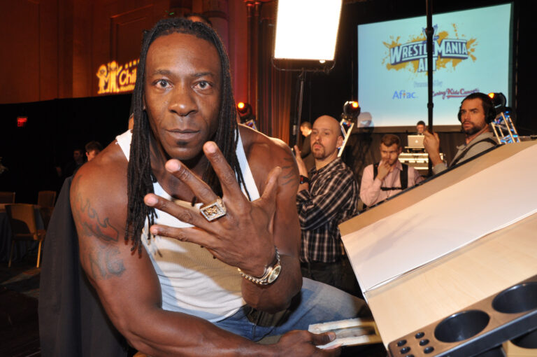 Battling Legend Booker T Reacts to Major WWE, AEW Feud
